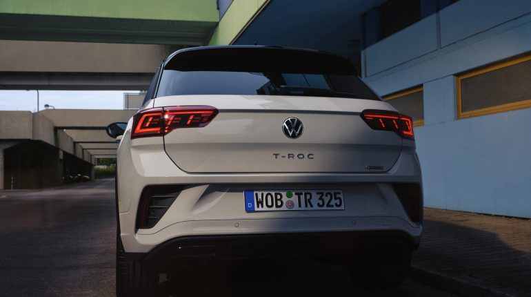2022_Volkswagen_T-Roc_TC0891_4K